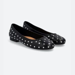 Make me an offer! DV by Dolce Vita Thelmah Flat
